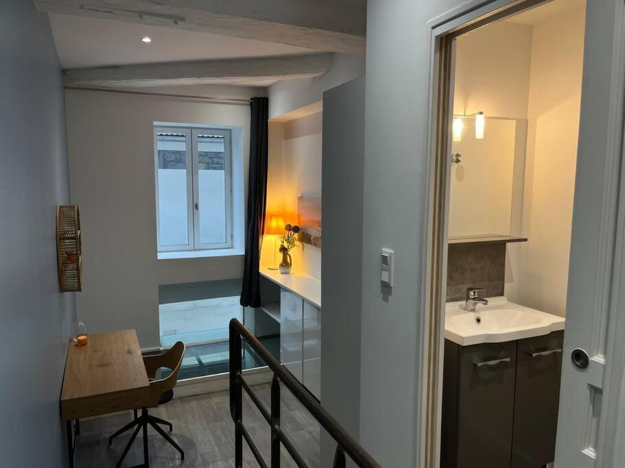 Magnifique Duplex Central A 2 Min De La Gare. 버넌 외부 사진